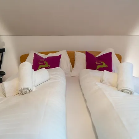 Luxury With Swimming Pond Nature Escape Upper Austria Feriehus